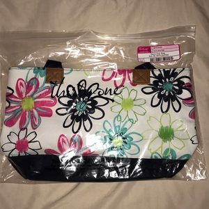 Thirty One Gifts Demi Day Bag